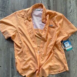 Columbia Women's Orange Omni-Shade Shirt